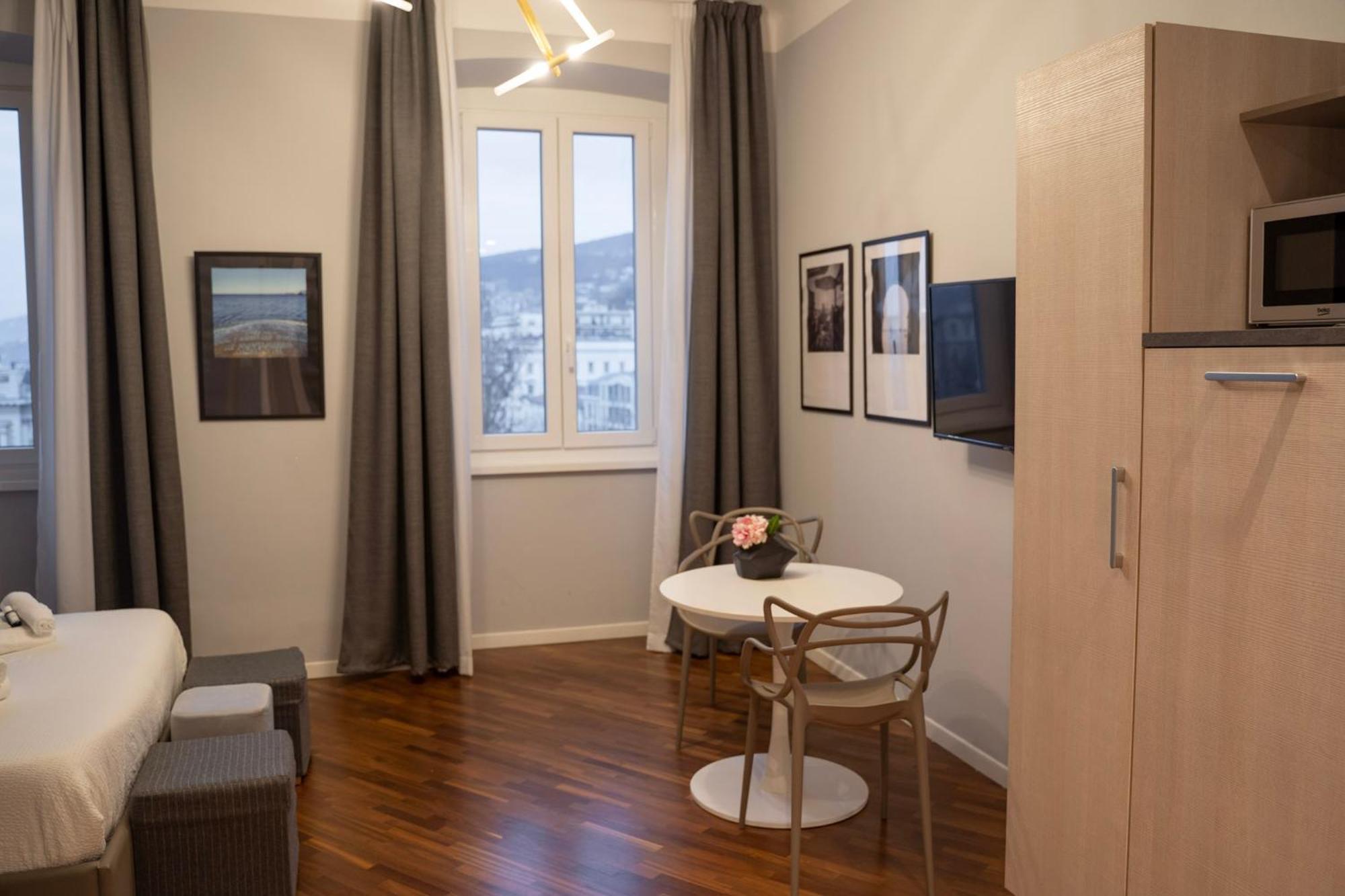טריאסטה Sofia Residence Stazione מראה חיצוני תמונה